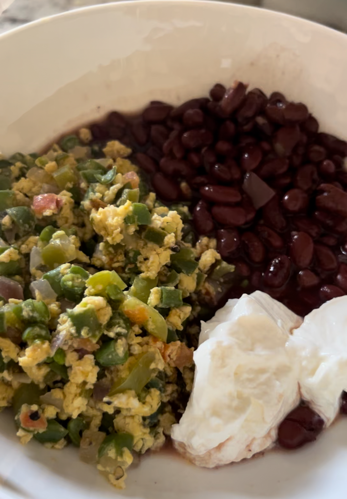 The easiest green beans and eggs (Ejotes con huevo)