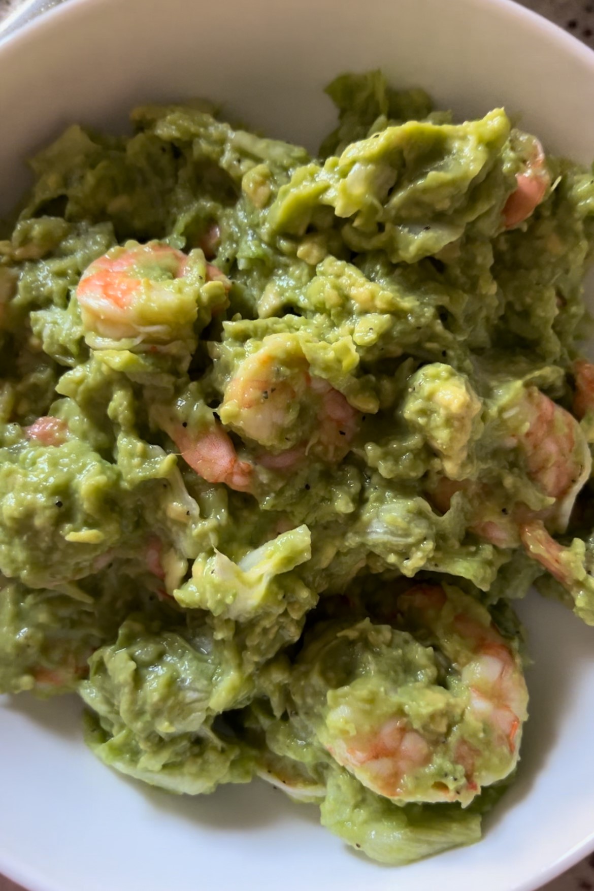 Simple Avocado Shrimp Salad (Guacamole con camarones)